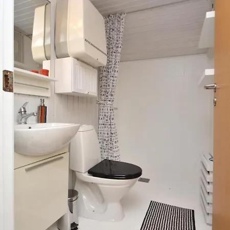 Three-bedroom Holiday In Haderslev Diernæs